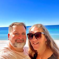 How to remove dead algae from the bottom of an above ground pool?