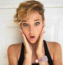 Fresh Look Wavy And Curly Pixie Hair Styles Oval Face Hairstyles Curly Pixie Haircuts Short Hairstyles For Thick Hair