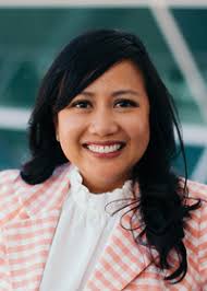 Cindy Louisa Gunawan, Financial Advisor