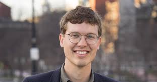 Wilmers Becomes Fourth IWER Faculty Member to Receive Award for Mentoring  Graduate Students