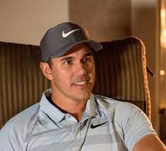 Brooks koepka used the immediate aftermath of the us pga championship to voice displeasure at the crowd scene on the 72 nd hole. Brooks Koepka Girlfriend Wedding Witb Workout Salary Net Worth Bio