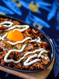 Filipino Style Cheap And Easy Sizzling Tuna Sisig Recipe Recipe In 2020 Sisig Recipe Recipes Lunch Recipes Healthy