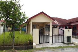 Perjanjian sewa rumah ini dibuat pada hari ini tanggal 4 desember 2017 oleh dan antara: Rumah Desa Pinggiran Putra Untuk Disewa