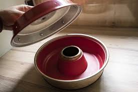 Omnia Backofen So Backst Du Einfach Auf Herd Oder Kocher Omnia Backofen Backofen Campinggeschirr