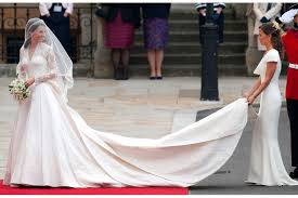 Am tag nach der hochzeit von kate und william hat der buckingham palast die offiziellen hochzeitsfotos veröffentlicht. William Kate Interessante Fakten Zum Hochzeitstag Gala De