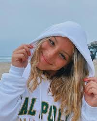 Eva Cornell's Instagram, Twitter & Facebook