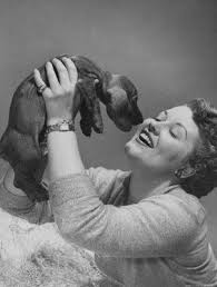 American Singer Patti Page Famous For Doggie In The Window With Dachshund Dachshund Dachshund Love Patti Page