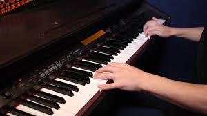 Сегодня я покажу вам как легко на пианино сыграть музыку таривердиева из кинофильма ирония судьбы или с лёгким паром. Tariverdiev Sneg Nad Leningradom Noty Dlya Fortepiano
