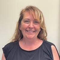 Laura Bachelder's Instagram, Twitter & Facebook