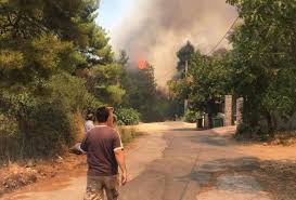 Μεγάλη φωτιά έχει ξεσπάσει στην περιοχή σταμάτα στην αττική, με τις φλόγες μάλιστα να απειλούν σπίτια. Ohfvixks4 N Sm