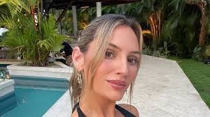 Sarah Vendal Is Expecting First Baby with Husband Nick — See the Sweet  Announcement