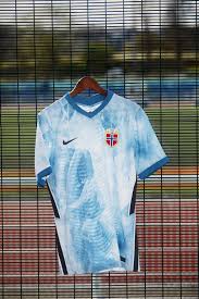 Affiche 1 à 2 (sur 2 articles). Nike Devoile Les Nouveaux Maillots 2020 Du Portugal De L Angleterre Des Pays Bas De La Turquie Pour L Euro Dispute En 2021 Sportbuzzbusiness Fr
