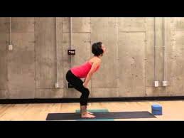 How to do the cat and cow pose. Fitivity Yoga Standing Cat Cow Getfitivity Com Youtube
