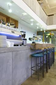 Jine Cafe Kazdy Vas Den Muze Byt Jiny Schwarzstahl Sichtbeton Theken