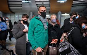 Суд во владимирской области начнет рассмотрение иска политика алексея навального к колонии за постановку его на учет как склонного к побегу. Fsin Poprosila Sud Arestovat Navalnogo