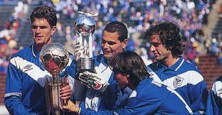 La recopa sudamericana 1995 entre independiente contra vélez sarsfield se iba a disputar en kōbe pero un terremoto sacudió parte de esta ciudad e hizo que cambiara de sede para la recopa. Recopa Sudamericana El Cierre De Un Ciclo Brillante Velez Sarsfield