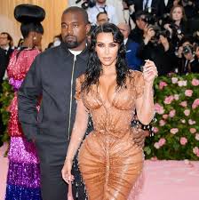 Kim kardashian's best met gala & fashion looks of all time. Kim Kardashian Wears Tight Nude Mugler Dress To Met Gala 2019