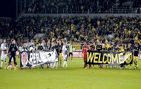 Ultrá sankt pauli also has a special friendship with the group schickeria münchen, from the ultras scene of bayern munich. Refugees Welcome In Germany At Least