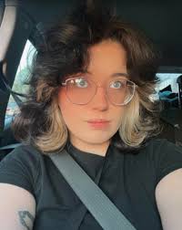 Hi everyone! I'm interning in Redmond this summer and is looking for a  studio apartment sublease in the Redmond area from late June to mid  October. Please DM me if you're looking