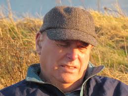 Are there any photos of Dennis Reddan available for a memorial?