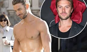The critics are calling it hard to watch, unintentionally funny. Unreal S Adam Demos Reveals Why He Wont Go On The Bachelor