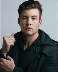 Willow Snyder (@willowsnydermua) · Los Angeles, CA