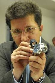 Frank Funke, Geschäftsführer des Saarbrücker Pfandleihhaus, am Dienstag in