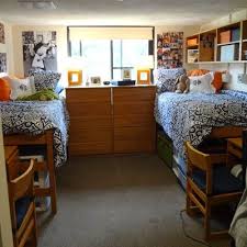 Hannah Bradshaw This Needs To Be Our Room Dorm Room Layouts Dorm Room Setup Cool Dorm Rooms