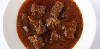 Rindsgulasch Das Beliebte Wiener Rezept Zum Selber Ausprobieren Rindsgulasch Gulasch Rezepte Rezepte