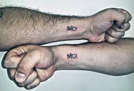 Je sais que les disques vont faire plaisir à ma soeur. 60 Tatouages Pour Freres Et SÅurs Et Leur Signification