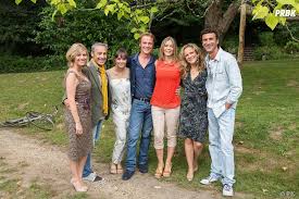 Après avoir emménagé dans une grande maison lors du miracle de l'amour, josé, bénédicte, jimmy, cynthia, olivier, nathalie, linda, laly et manuela partent en vacances sous. Les Mysteres De L Amour Premieres Infos Sur La Saison 6 Purebreak