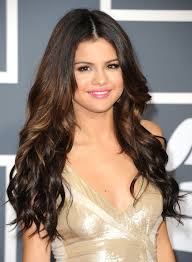 This long layered hairstyle is ideal for gorgeous black women's hair. Top 10 Selena Gomez Long Hairstyles Nicestyles