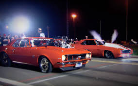 The cast of the discovery channel's street outlaws saw their fair share of reality star troubles. Grass Roots Racing In The All New Season Of Street Outlaws Memphis