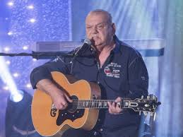 František nedvěd je český zpěvák a kytarista. Smutna Sprava Legendarny Cesky Hudobnik 73 Ma Rakovinu Priznal To Rovno Vo Vysielani Topky Sk