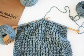 Wenn ich euch bisher nicht überzeugen konnte, endlich auch einmal. Winter Strick Projekt Dicke Wolldecke Selber Machen Linda Loves Diy Blog Youtube Content Agentur Diy