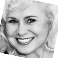 Crystal Gregg's Instagram, Twitter & Facebook