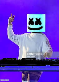 Marshmello Pictures And Photos Getty Images In 2020 Music Wallpaper Hangout Music Festival Marshmallow Pictures