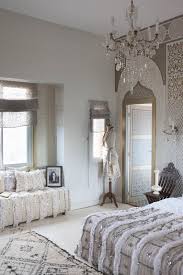There are so many ways of redecorating a bedroom into moroccan retreat from fabrics to architecture. Handiras And A Dreamy Tale Of Glamorous Moroccan Bedroom Ideas M Montague