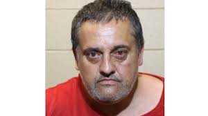 Knife-wielding Florence man throws cooler at officers, gets tased after  chase