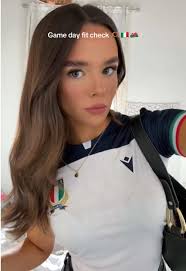 Meg Morris (@megmor00)