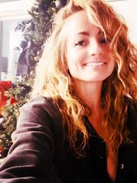 Every time I step a toe into the dating scene I end up retreating like a  scared little girl😨🤔😩