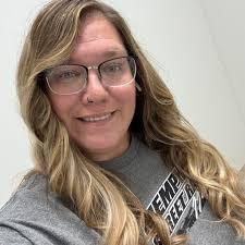 Congratulations to the 2024-2025 TBHS cheerleaders!