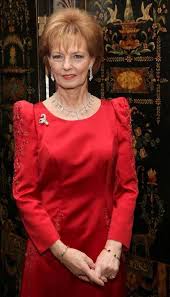 Cât de idioți sunt comuniștii? Princess Margarita Of Romania Principesa Margareta A Romaniei Romanian Royal Family Royal Jewels Royal Families Of Europe