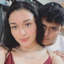 Tu loquita favorita, Giovanna Varcárcel, ya está al aire con su 'Destape  Salsero' 😁 Chapa tu radio y sintoniza los 106.3 FM 🎶