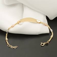 Sayfamıza girerek altın bebek künye modelleri arasından dilediğinizi seçebilir, ailenin yeni üyeleri için değerli bir hediye hazırlayabilirsiniz. Bebek Cocuk Kunyesi Modelleri Ve Fiyatlari