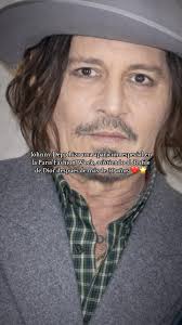 💥Nuevo #JohnnyDepp Corcho Rodríguez y Penélope Cruz posan junto al  Guernica de Picasso en el Museo Reina Sofía de Madrid 💗  📸corchorodrigyezok 📸museoreinasofia