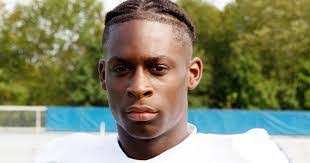 Jordan Lovett's Instagram, Twitter & Facebook