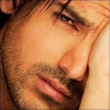 صور واحد يبكي مؤثره اجمل بنات
