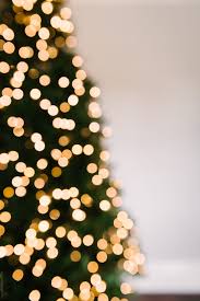 Trouvez les blurry christmas lights images et les photos d'actualités parfaites sur getty images. Abstract Blurred Christmas Tree Lights By Gillian Vann