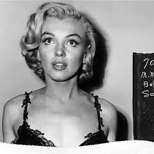 Found this very beautiful and innocent face of a young Marilyn Monroe and  had to sketch. Did this mainly in charcoal with graphite